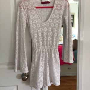 White laced romper- boutique